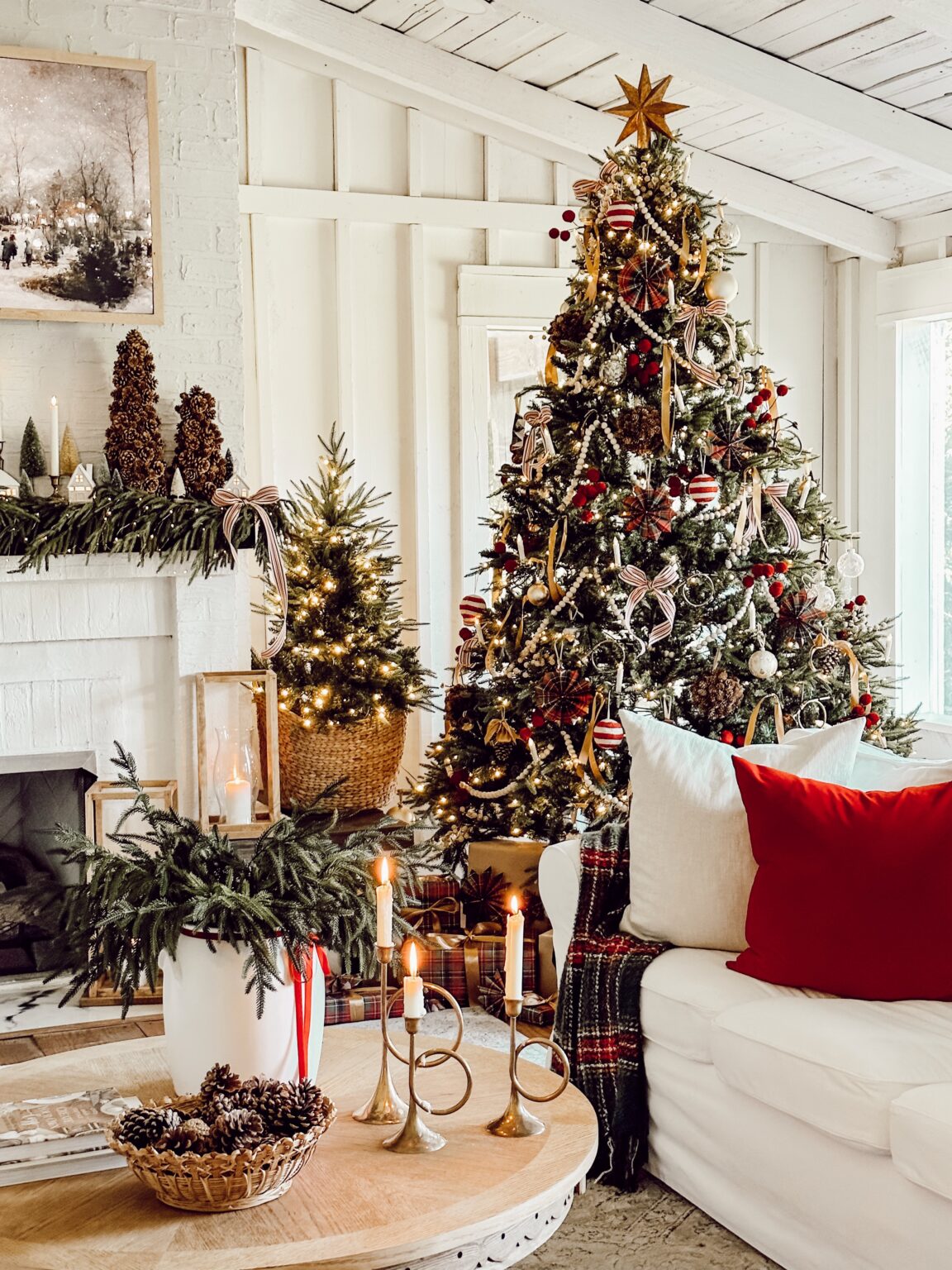 Christmas Home Tour: Cozy Vintage Charm and Stunning DIY Decor