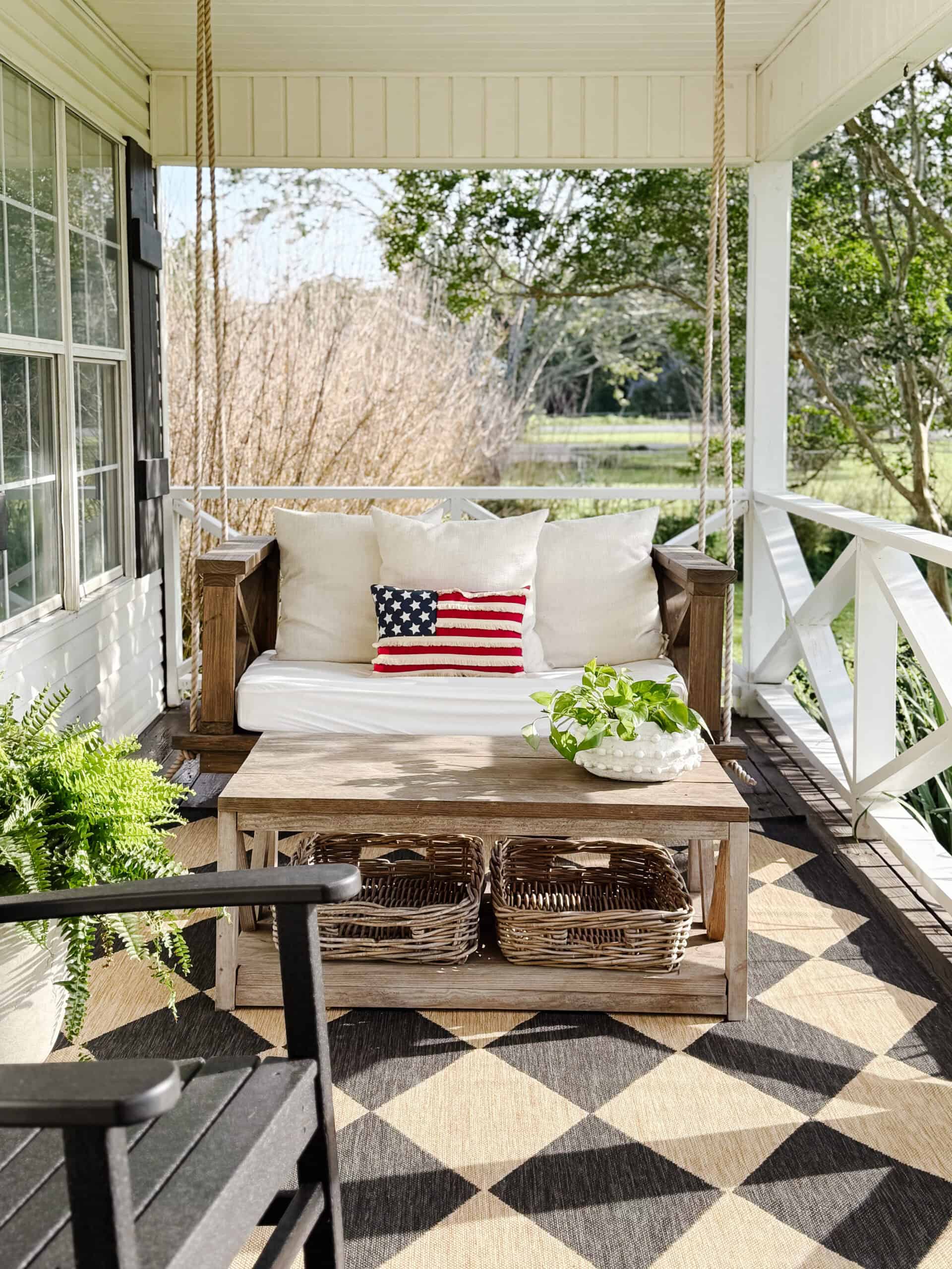 10 Summer Porch Decorating Tips to Create the Ultimate Outdoor Escape